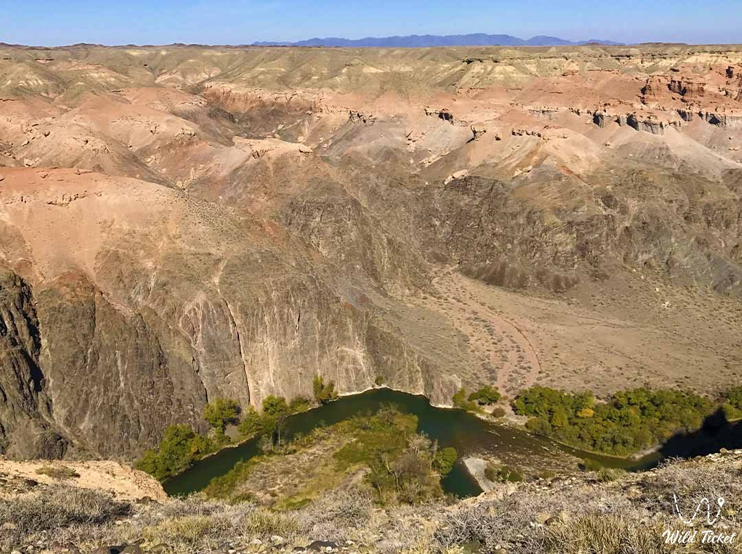 Урочище Мойынтогай на реке Чарын.