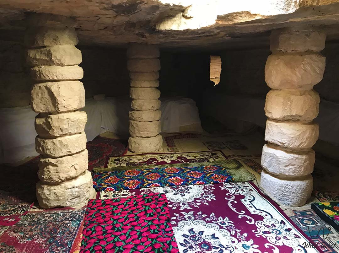 Karaman Ata，地下清真寺，Mangistau 地区。