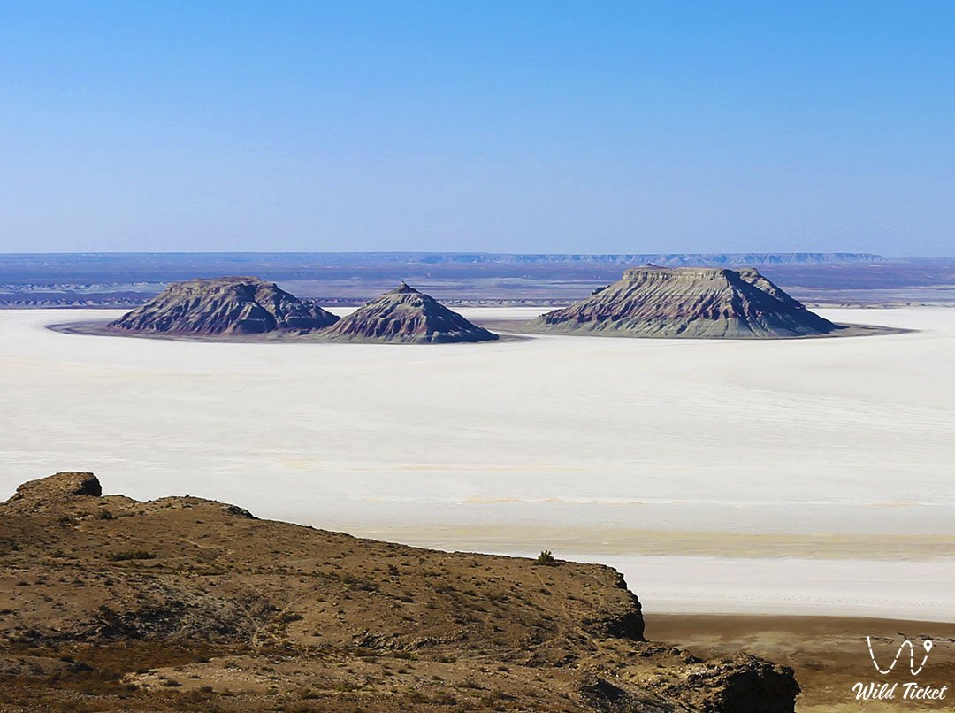 三兄弟粉笔山（Ush Agayyndy tau）