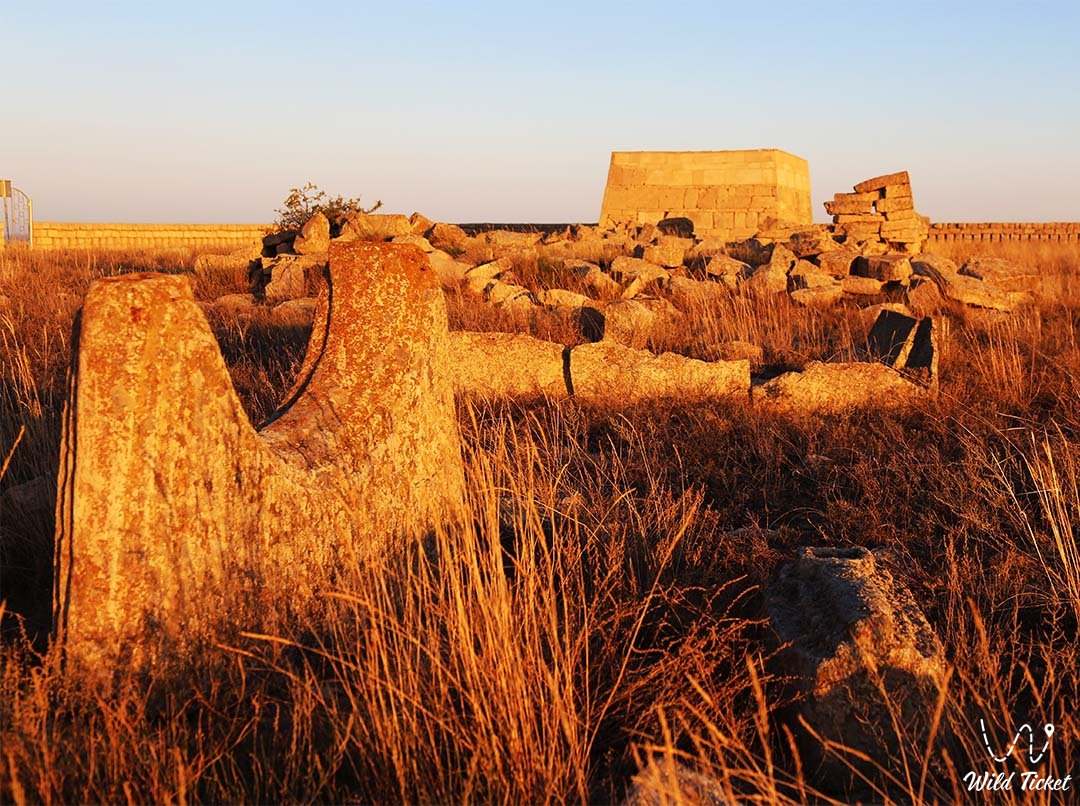 Kalyn Arbat墓地 (卡林阿尔巴特)