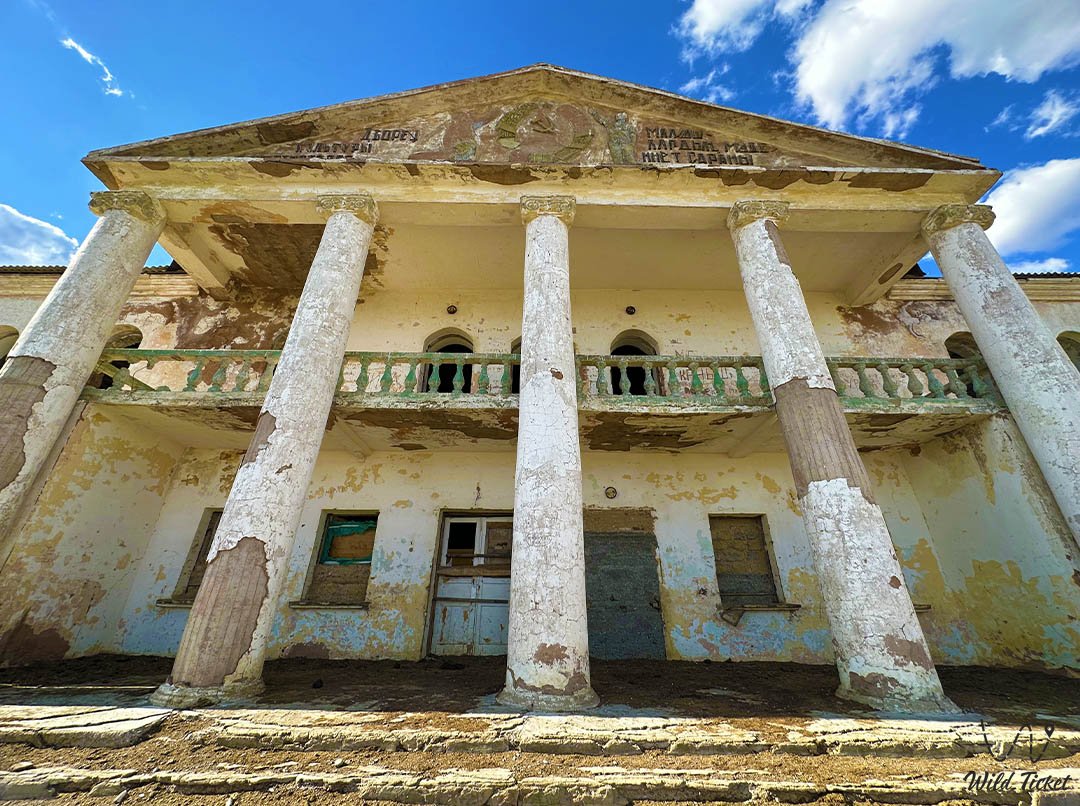 Malshybai村牲畜饲养者的文化宫