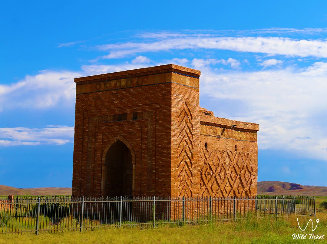 Duzen陵墓 (杜塞纳)