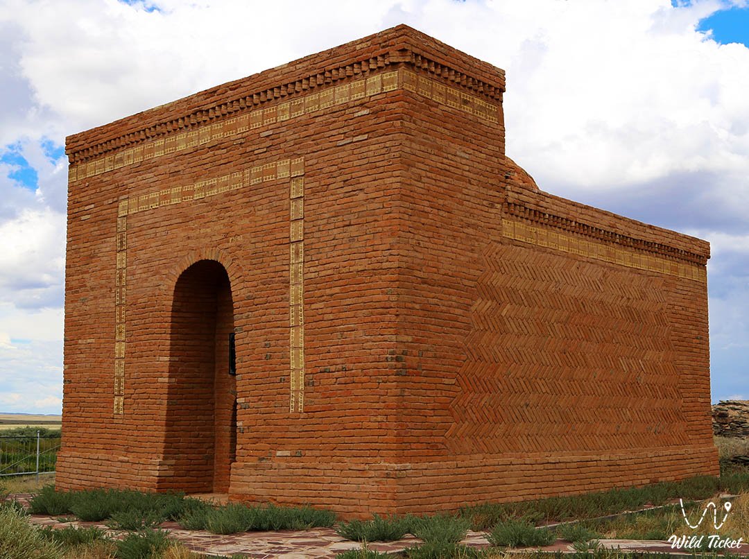 Labak陵墓 (拉巴克)