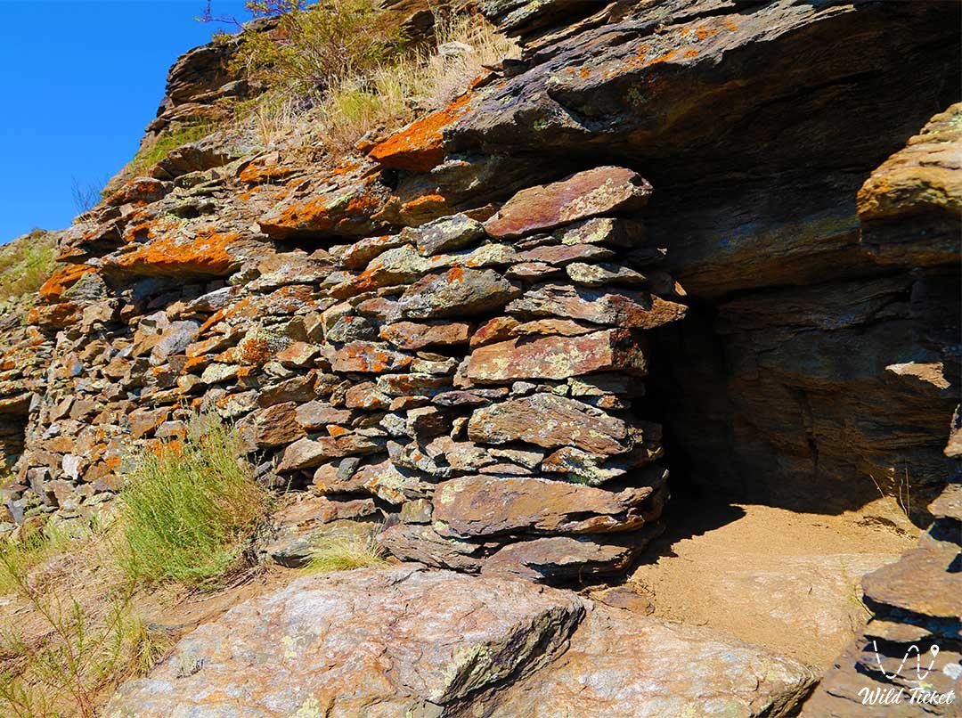 Keiki Batyr的洞穴