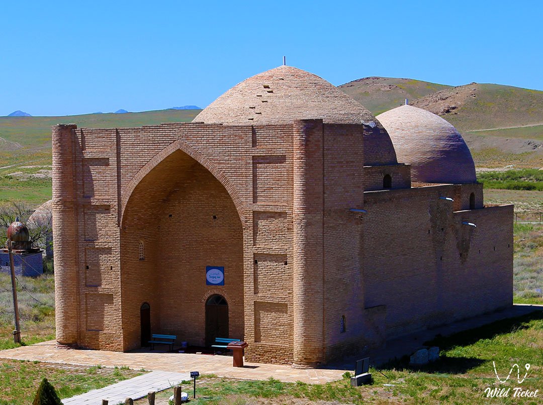 Iskhak Baba Mausoleum (Baba Ata complex)