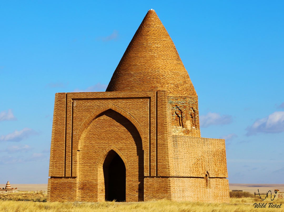 Abat Baitak陵墓位