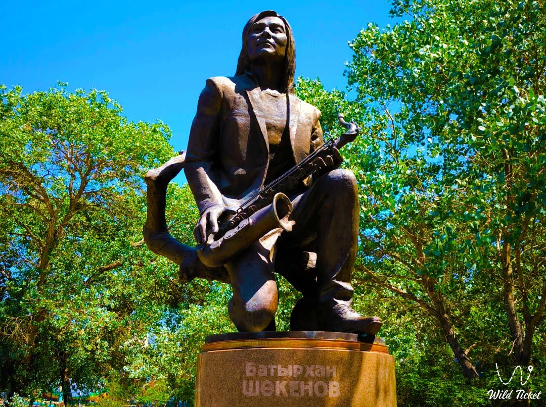 Monument to Batyrkhan Shukenov (Kyzylorda)