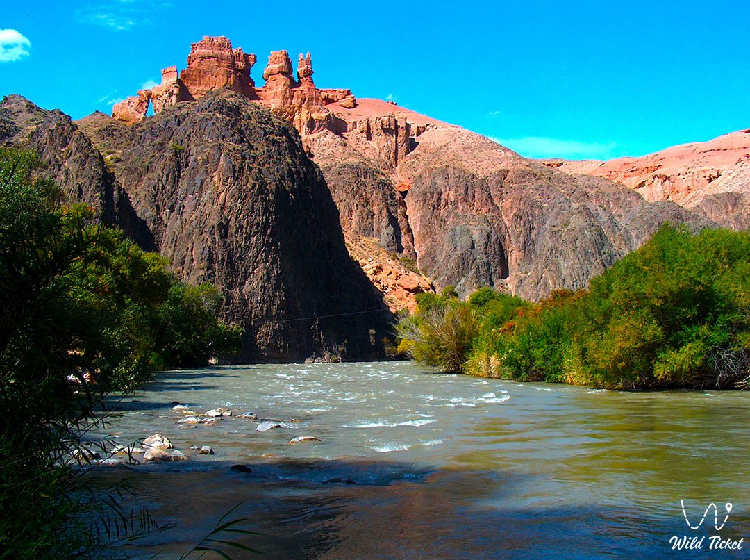 Charyn河：哈萨克峡谷的野诗