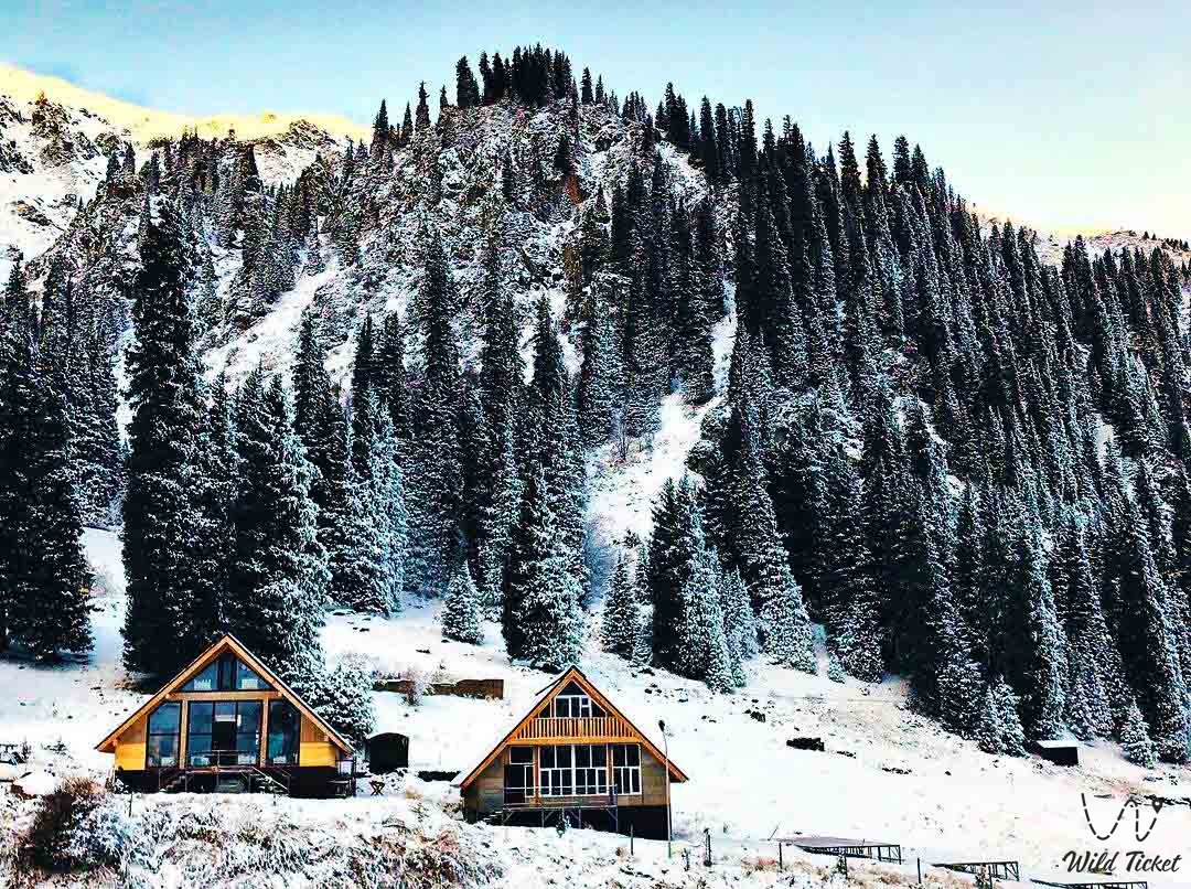 Alpine camp Tuyuk-Su in the mountain tract Tuyuk-Su