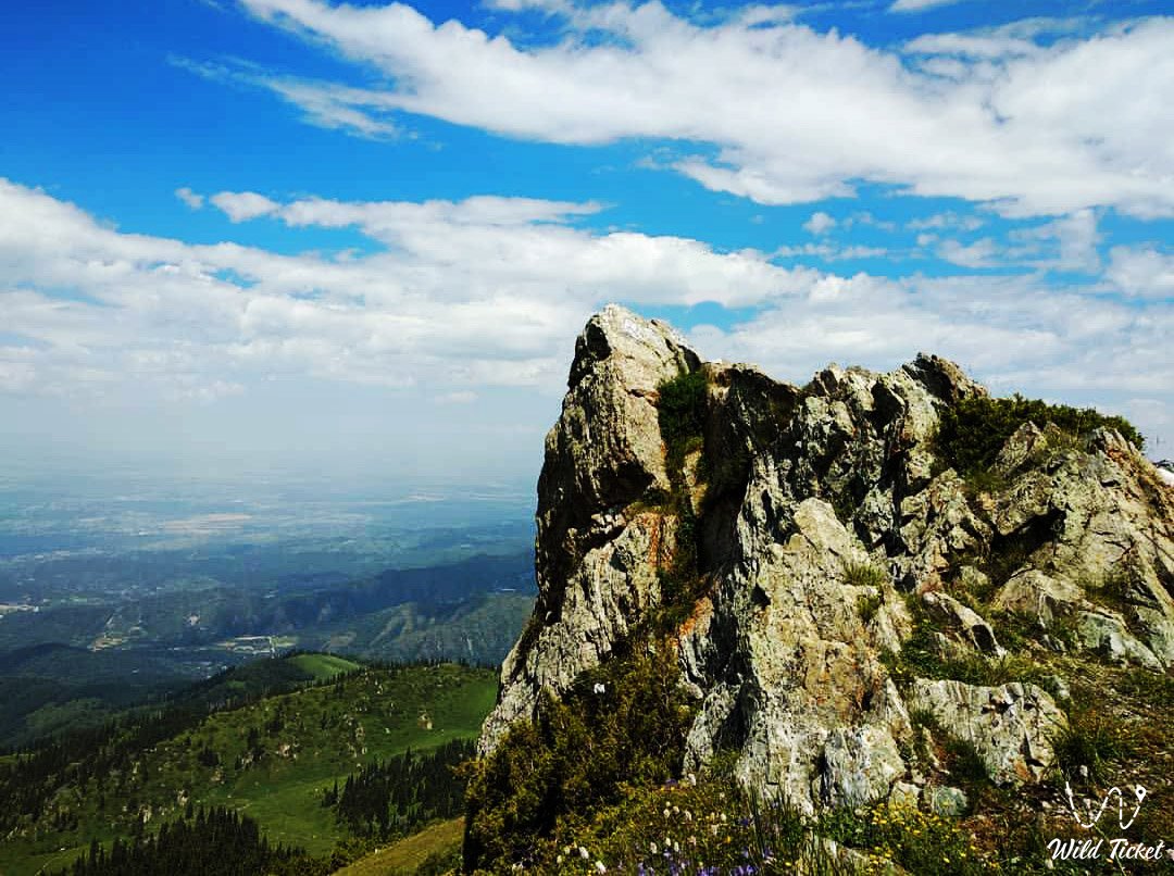 登山到三兄弟之巅