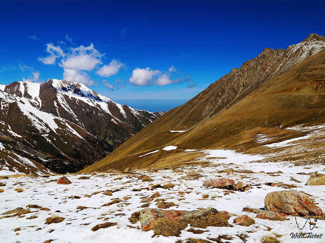 Prokhodnoye Gorge (mountain route, mountain hike)