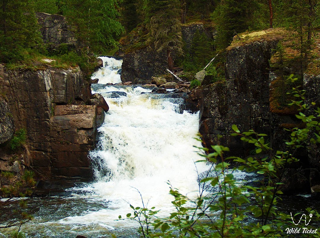 Waterfall Yazeviy (route, walk)