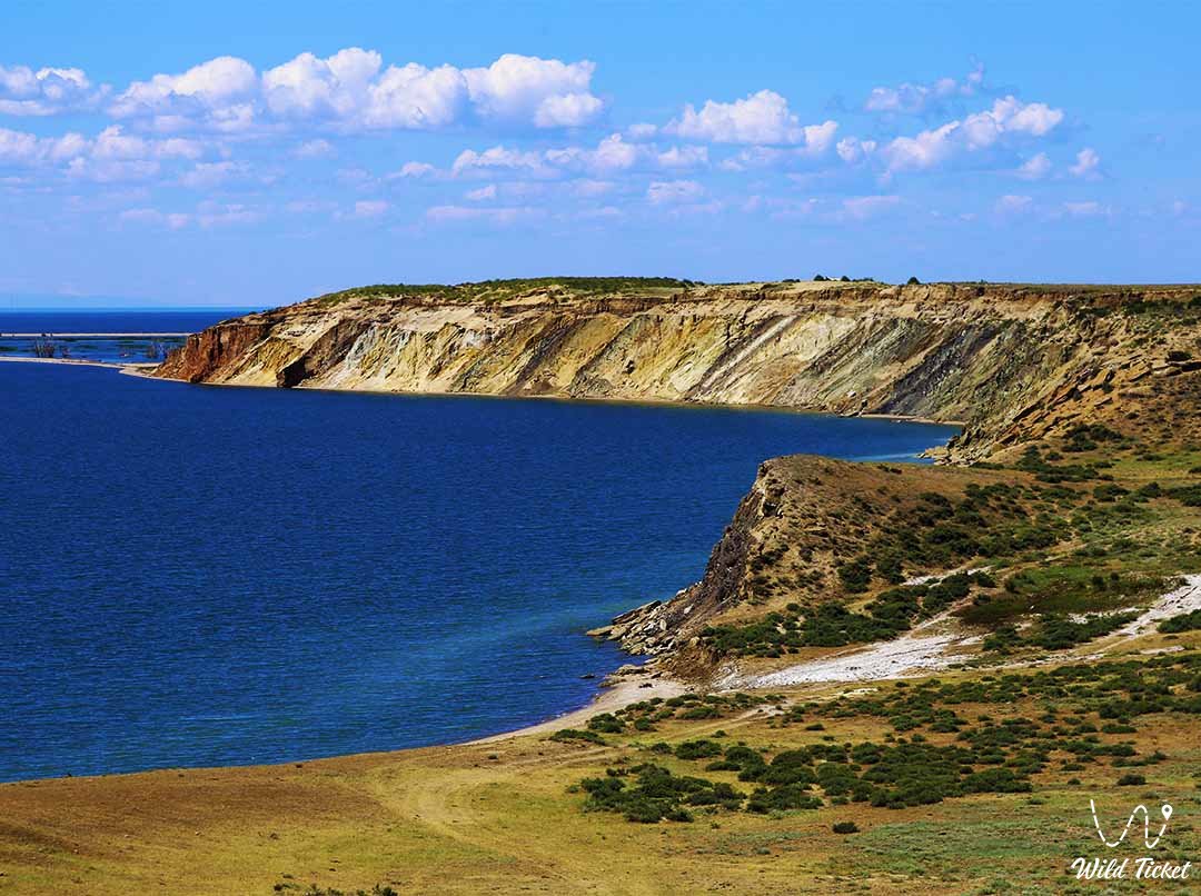 Зайсан озеро в Восточно-Казахстанской области
