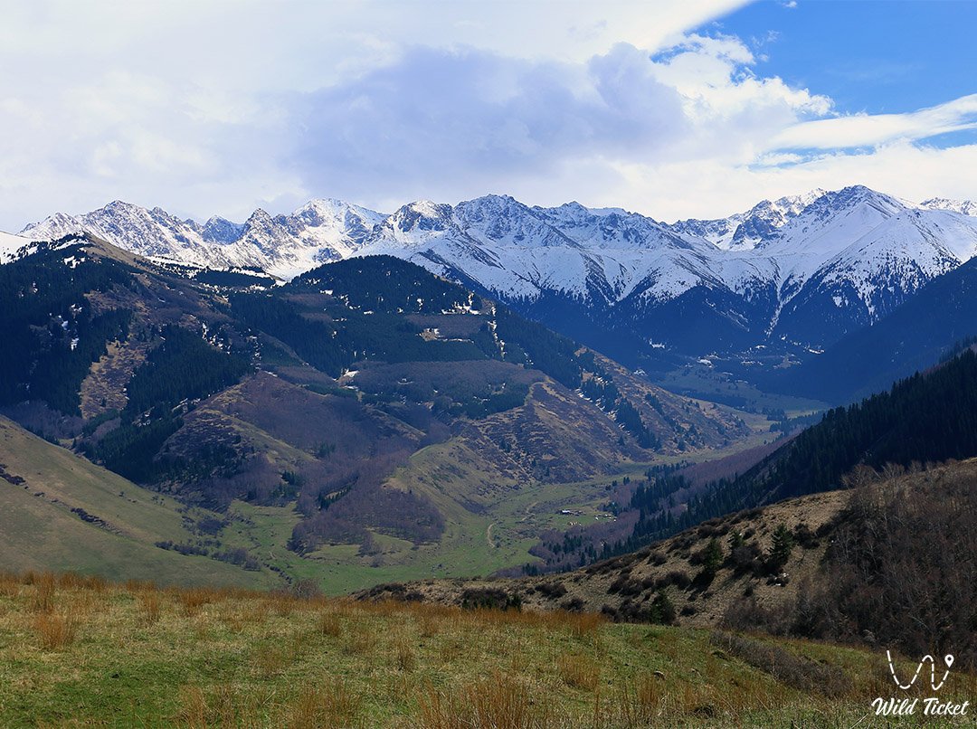 Kaskelen Gorge: mountain attraction near Almaty city