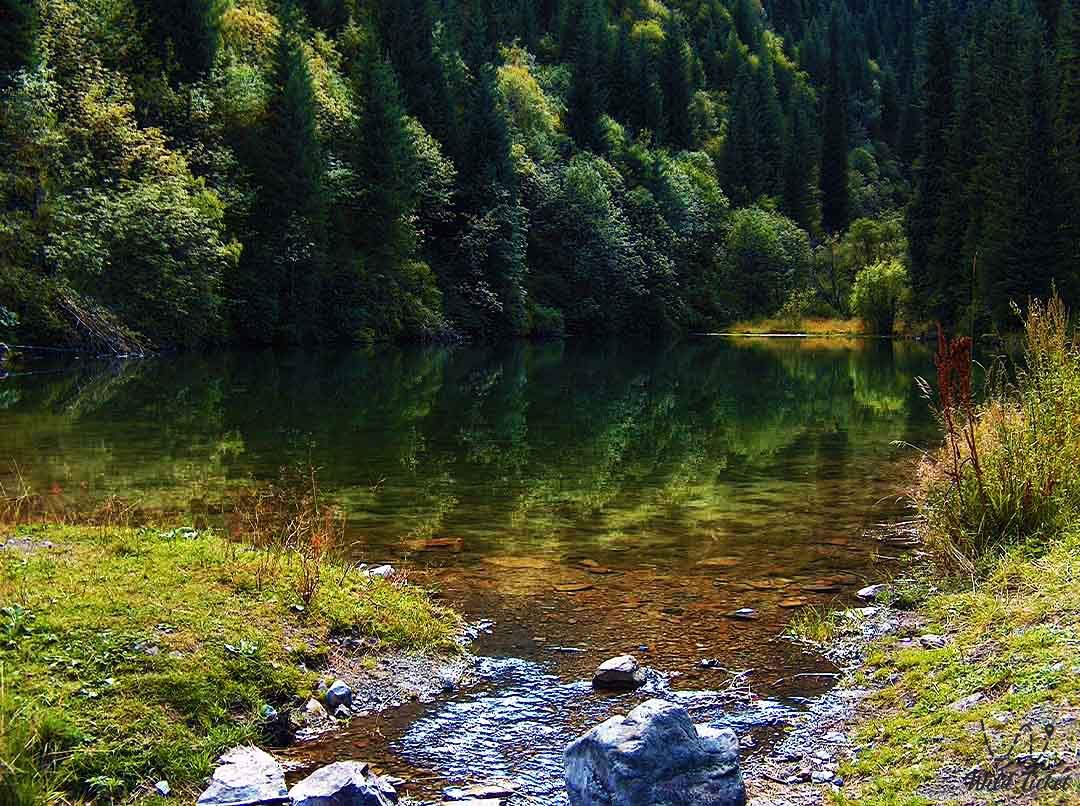 Lake Maloe Kaindy (Small) in Kolsay Lakes Park