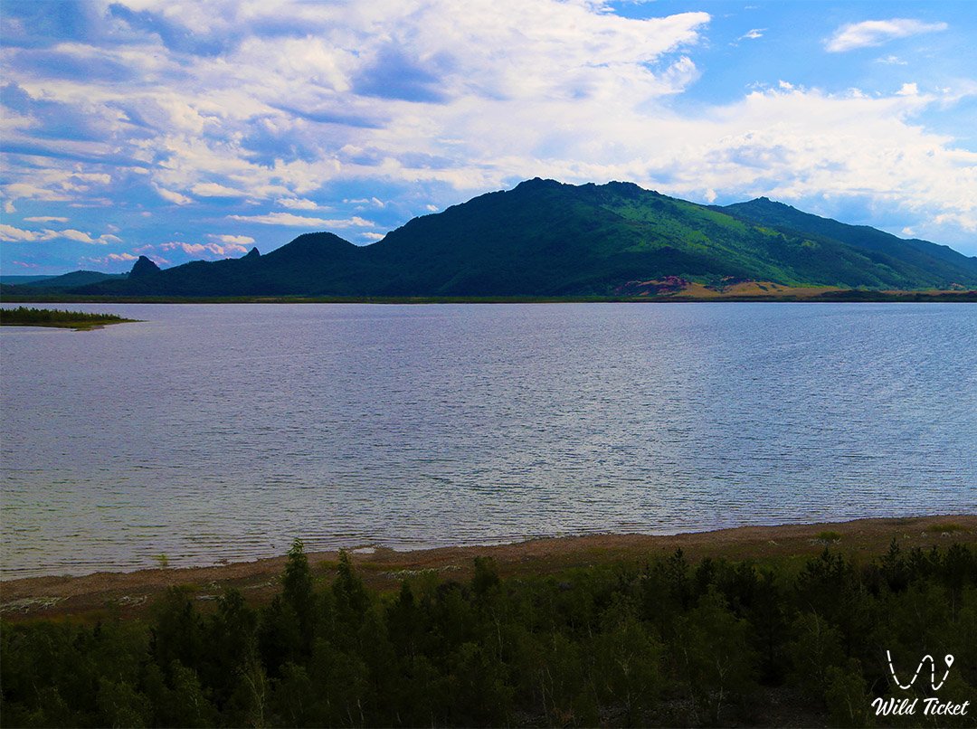 大Chebachye湖是Borovoe的主要明珠