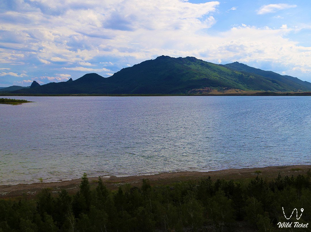 Burabay公园Kokshetau的蓝山