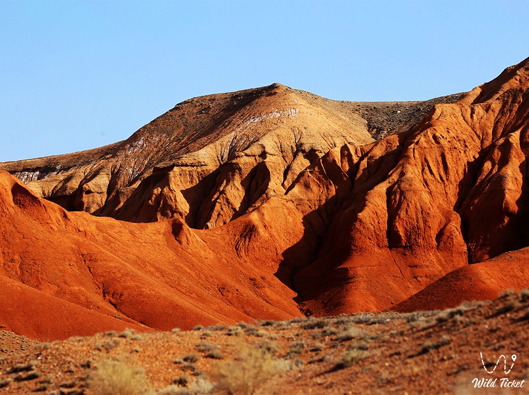 Buguty山脉: 哈萨克草原的古代巨人