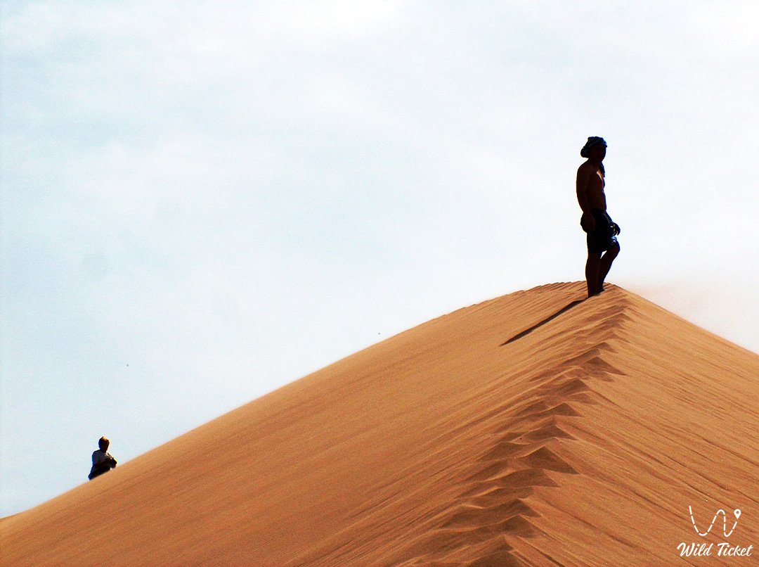 歌唱沙丘的传说