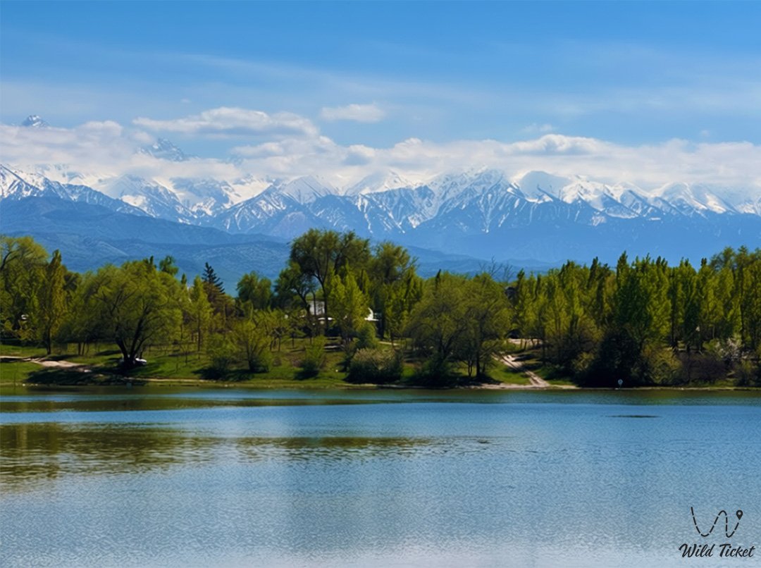 阿拉木图的Zheltoksan公园