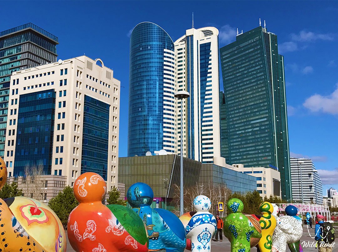 The Kazakhstan Temir Zholy Building: A Shining Torch of Steel Highways