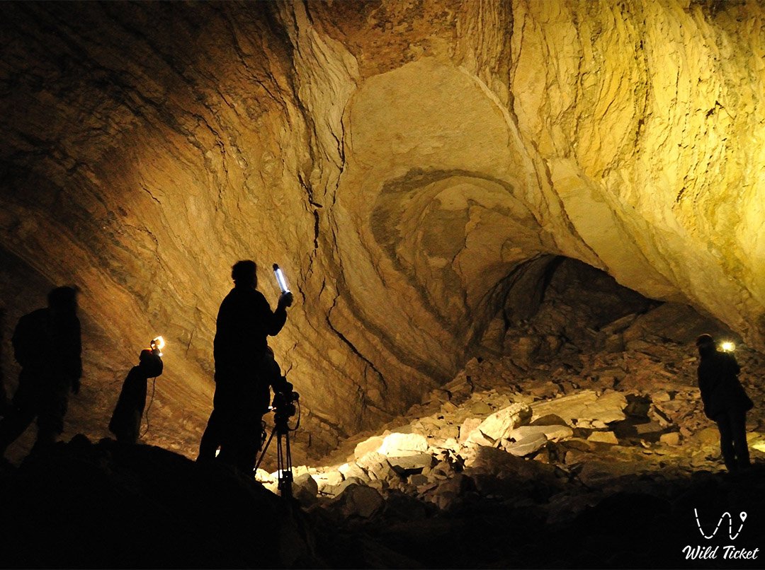 Balayuk Cave: an underground lake at a depth of 120 meters and the route to it